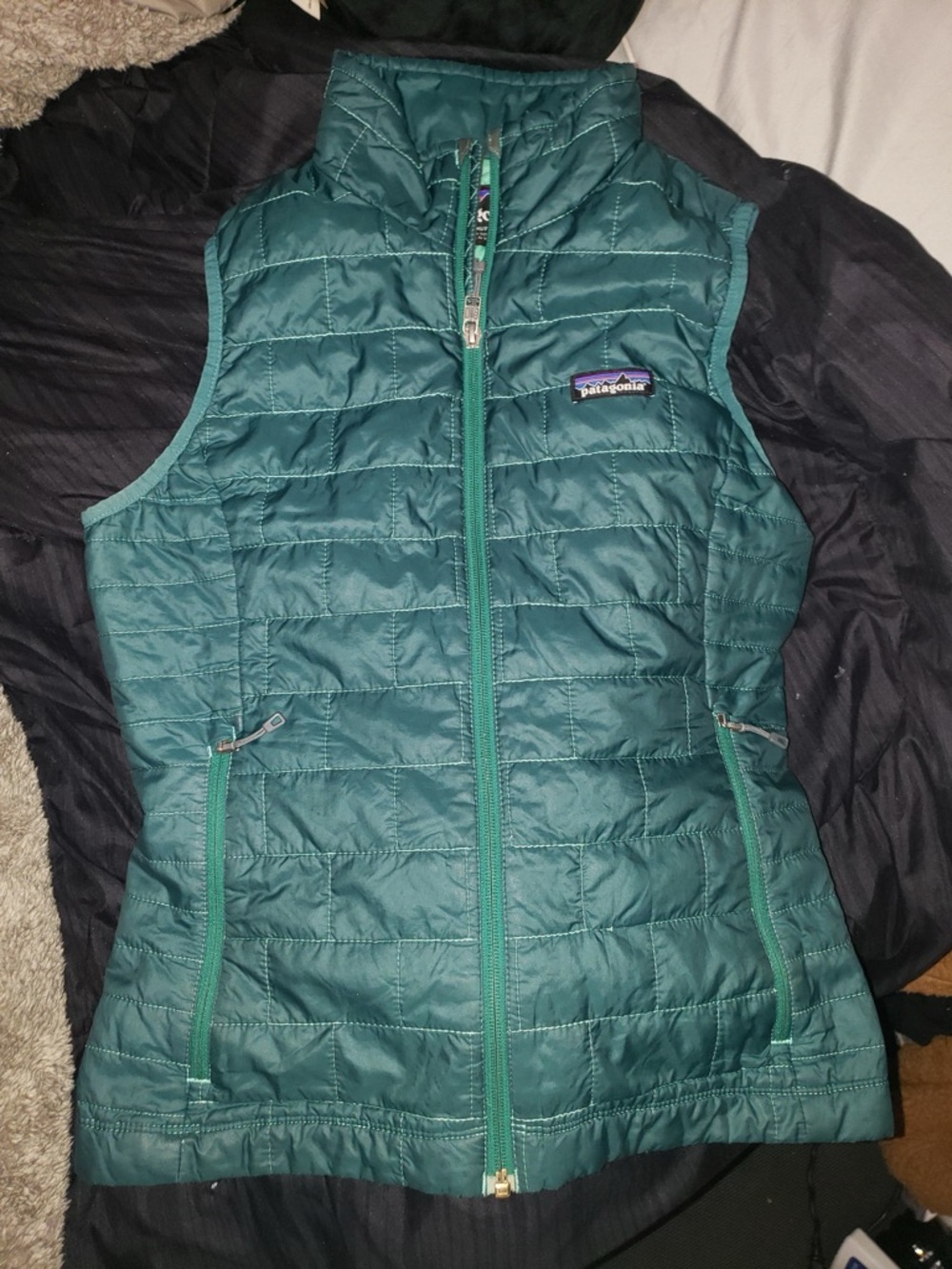 Patagonia Women's Teal Quilted Insulated Vest